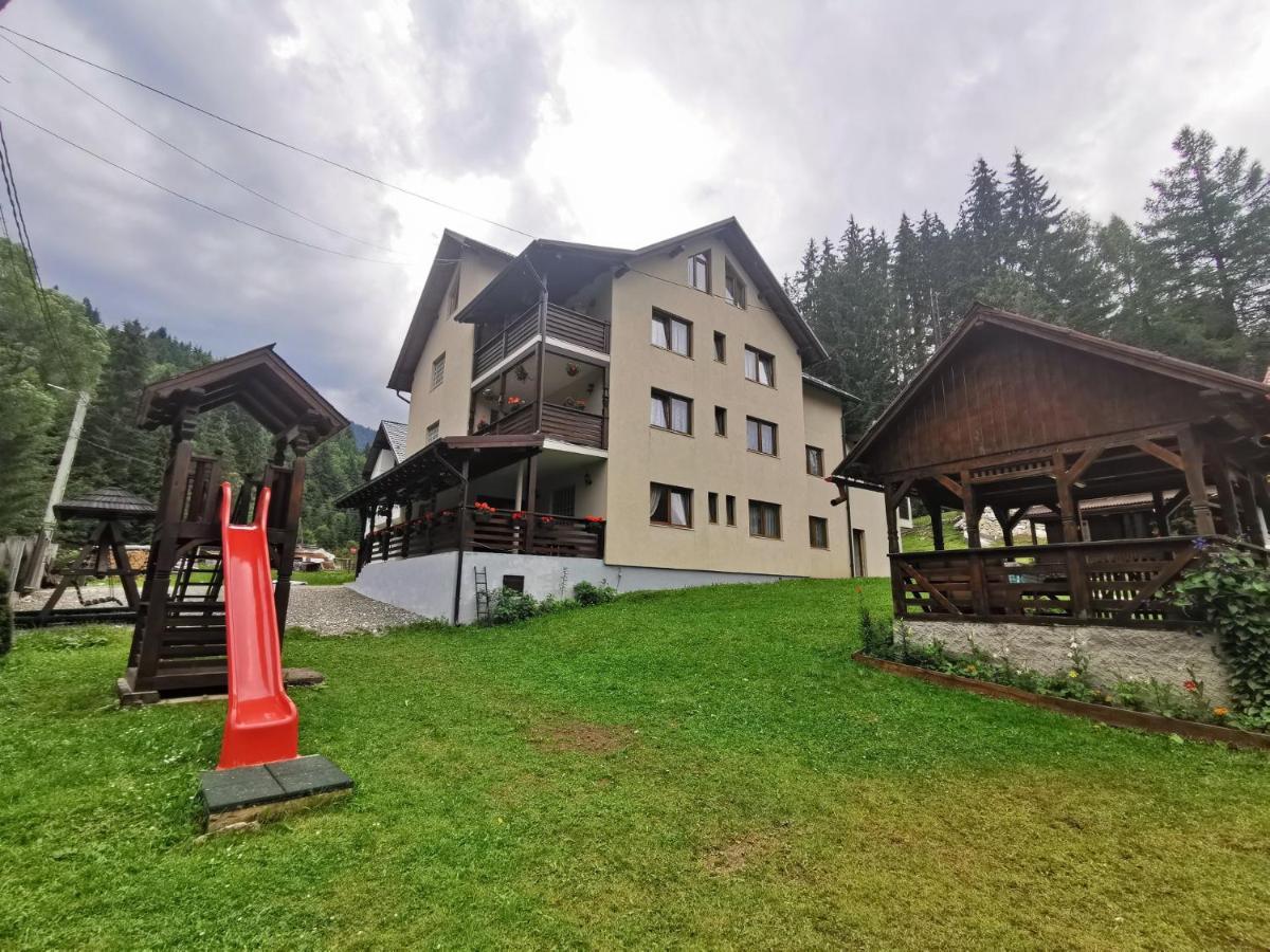 Готель Cabana Cascada Cailor Борша Екстер'єр фото